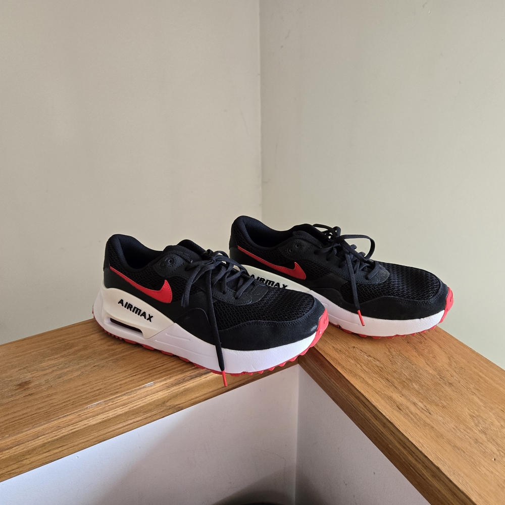 NIKE Men's Air Max Systm Sneaker, Black University Red White, 11.5